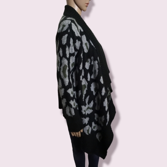 Open Front Romero & Juliet Couture Cardigan Sweater Sz Large - Picture 2 of 7